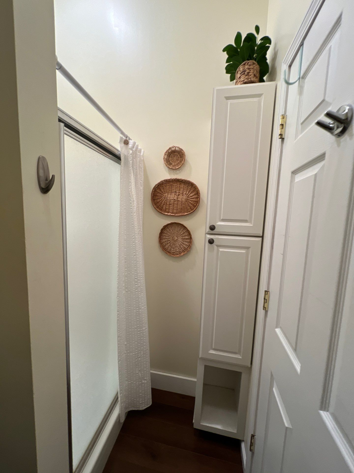 Cozy, 1 Bed 1 Bath & 1 Loft LOW CEILING HEIGHT Quaint Street Front Cottage - Photo 4