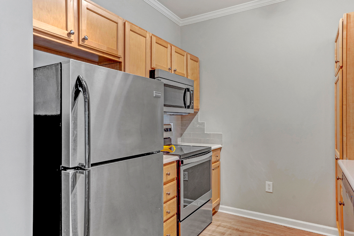 Heart of Raleigh Condo 1 Bedroom/1.5 Bath Fully Furnished Condo - Photo 4