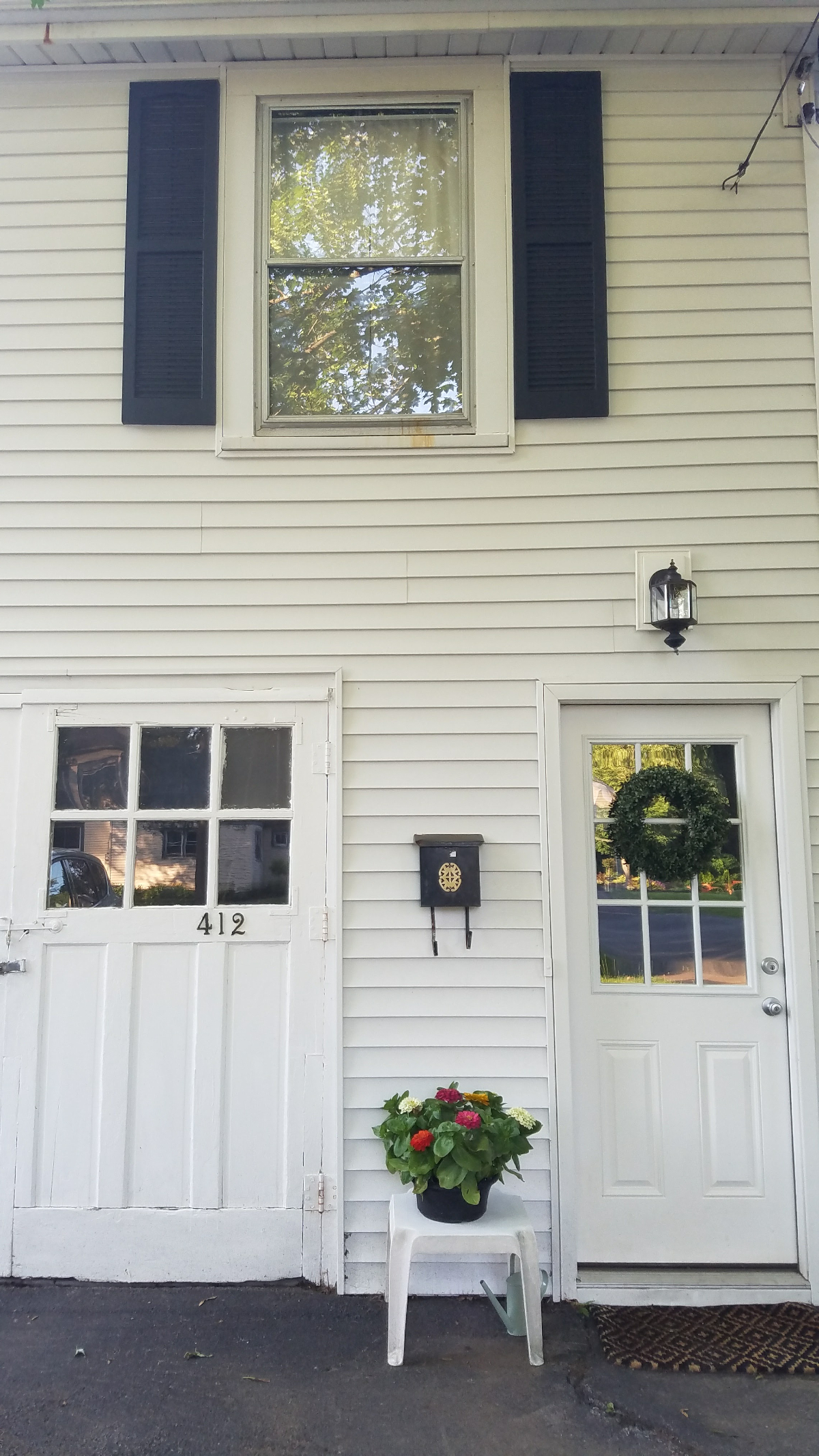 Quaint and Quiet Carriage House Apt in Village of Liverpool - Photo 2