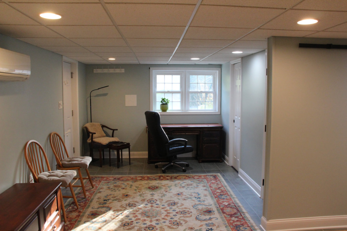 Find Comfort and Convenience in Spacious One-Bedroom in the Serene Suburbs of Vienna, Virginia - Photo 7