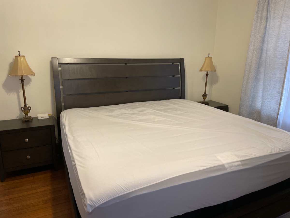 Home with 2 bed/1 bath and office near hospitals, private back yard - Photo 4