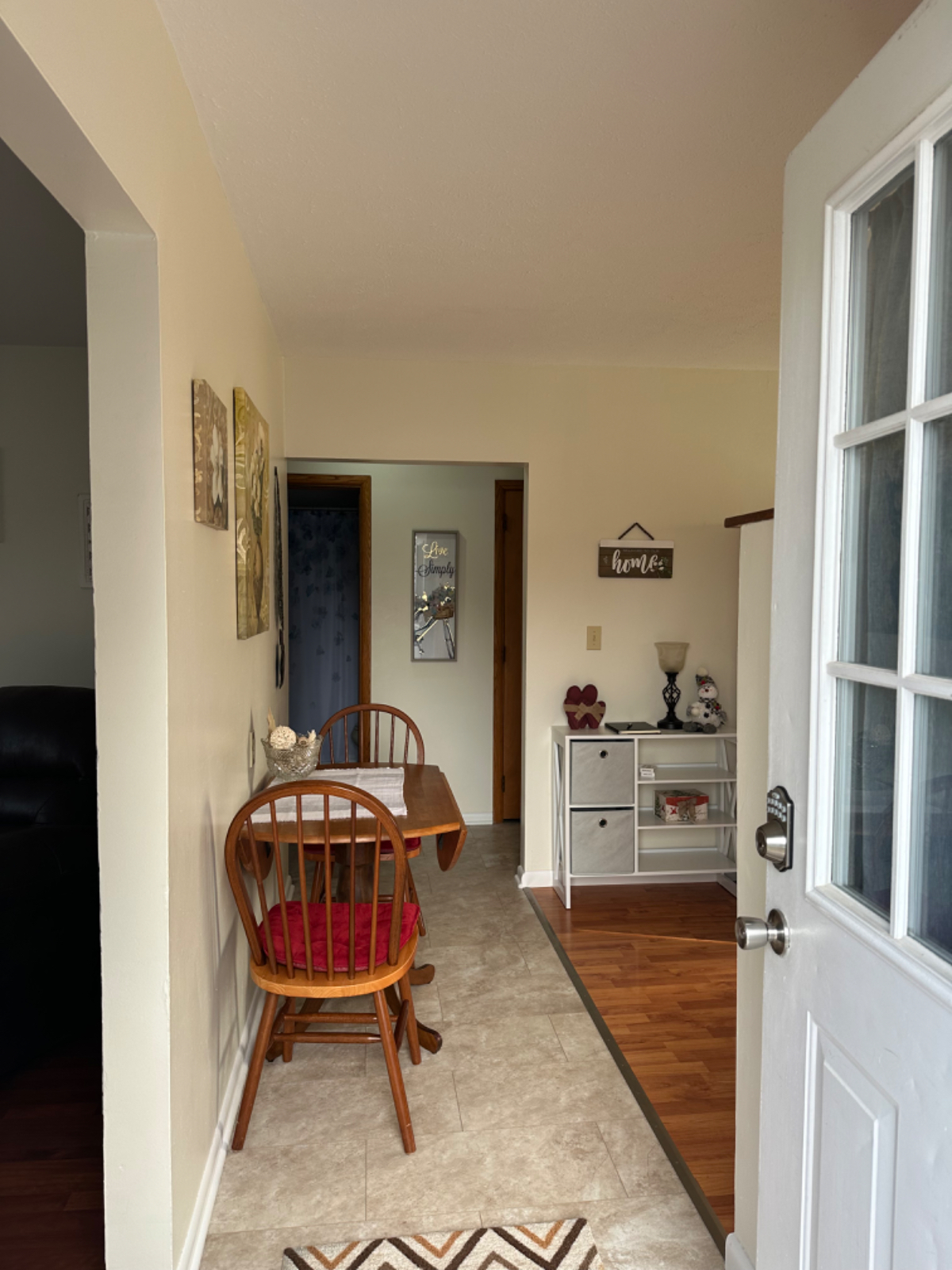 Cozy Garage Apartment - Photo 3