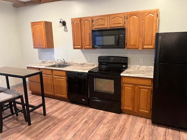 Small Updated Apartment in 1850 Brick Home - Photo 2