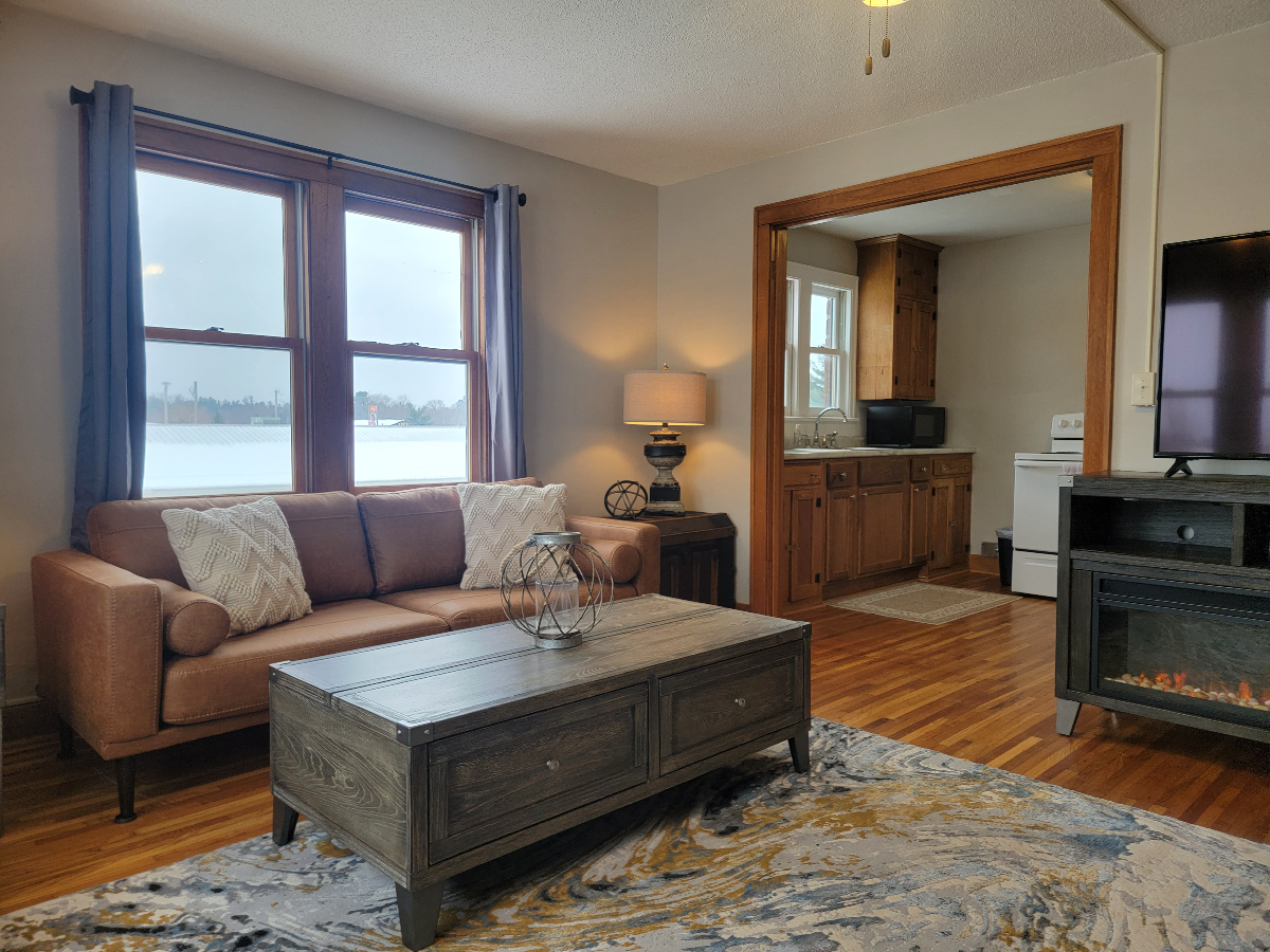 Beautiful Historic 1 Bedroom Apartment
