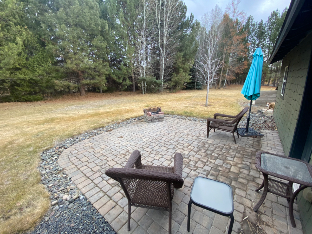 Quiet and scenic 2bd 2ba in natural setting with backyard, patio, and close to outdoor activities - Photo 5