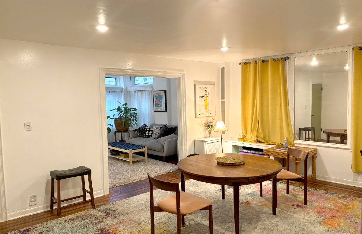 BRONX, NY - Private House Full 2 BD Apt.  Near Hospitals and Public Transportation - Photo 2