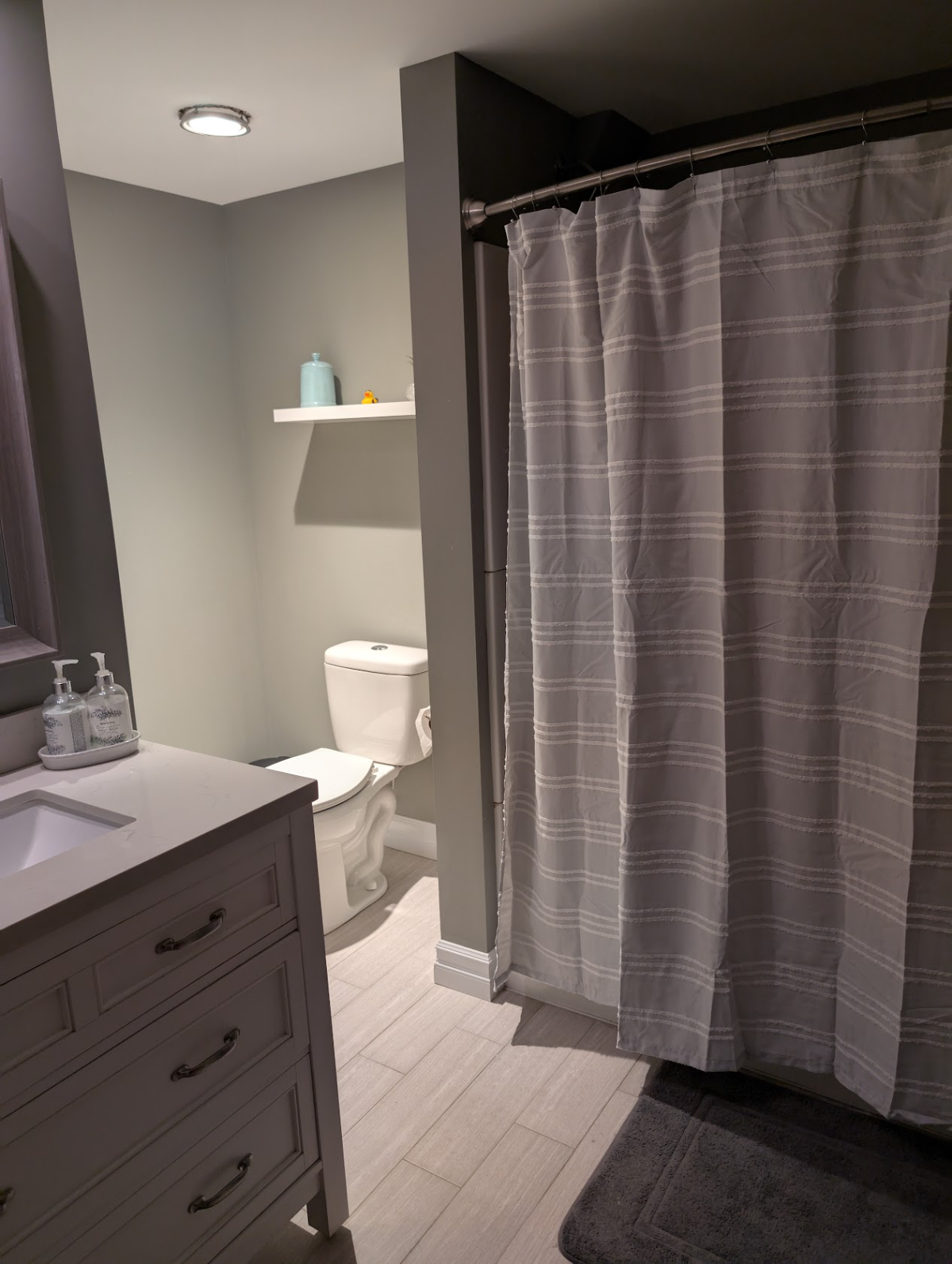 Newly renovated single home with Craftsman detail - Photo 9