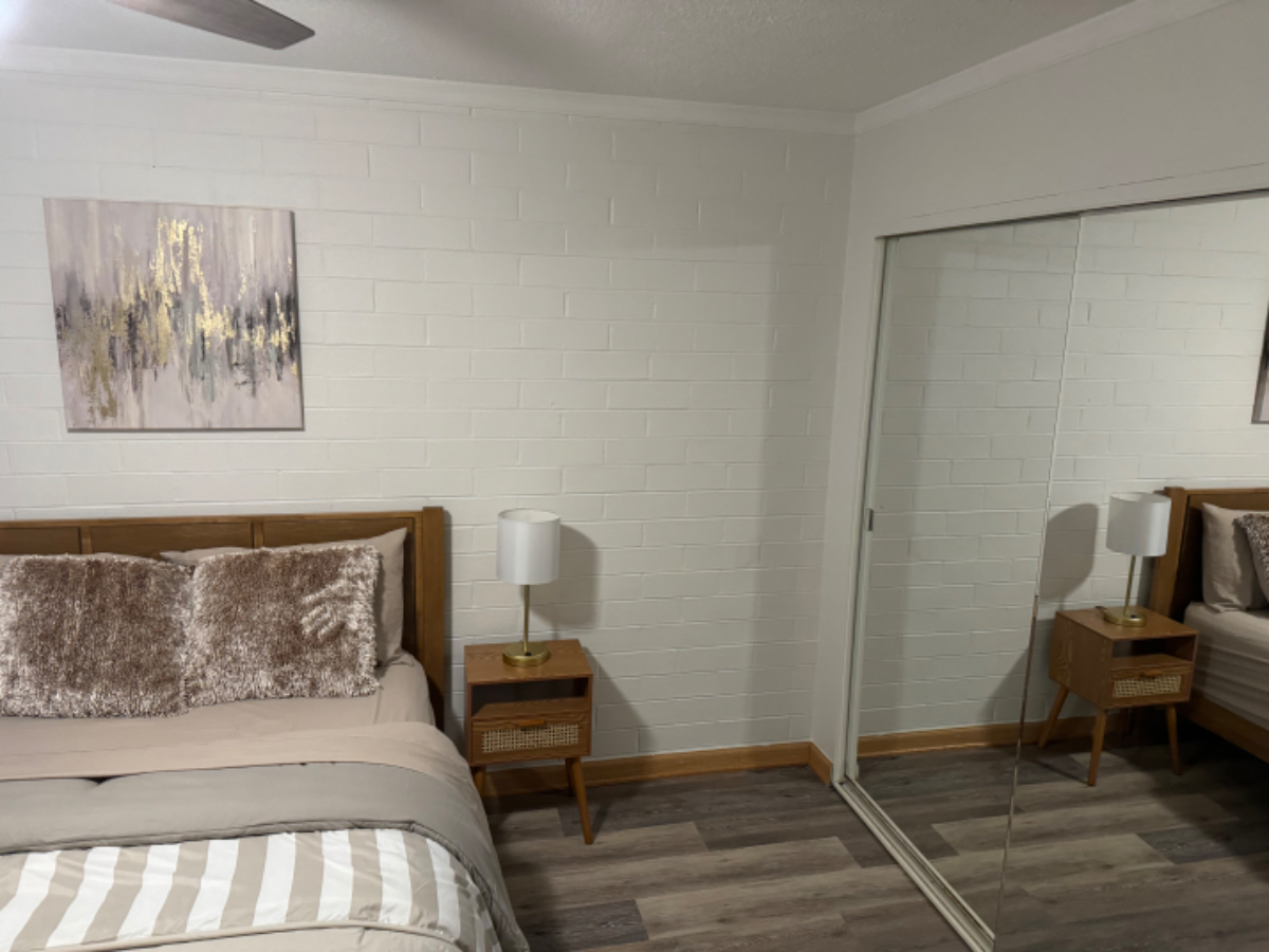 Freshly renovated and fully furnished condo ready for the traveling professional - Photo 6