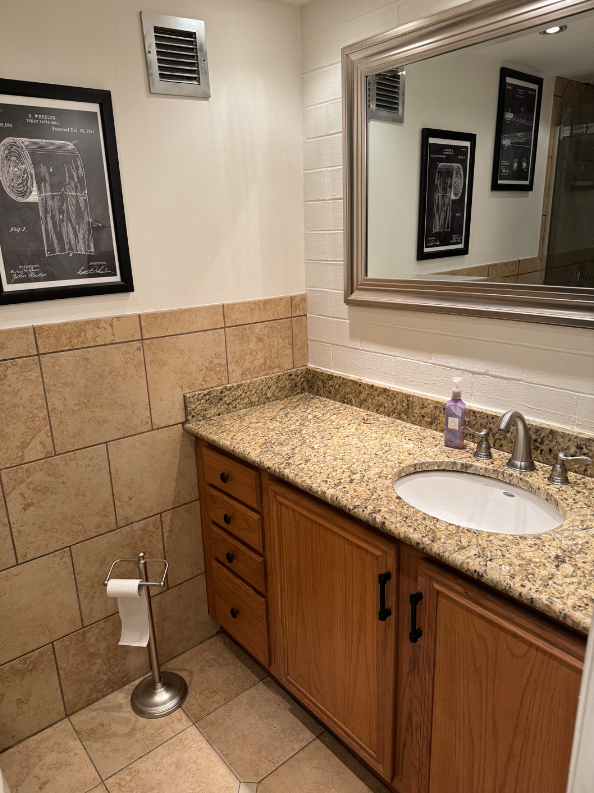 Freshly renovated and fully furnished condo ready for the traveling professional - Photo 7