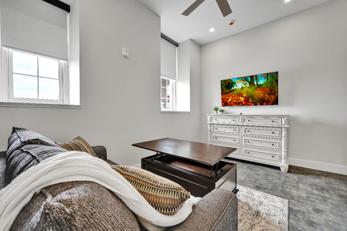 Luxury Apartments - Near Hospitals Studio 100
