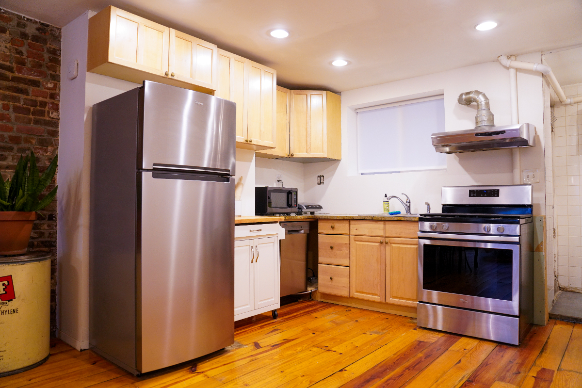 Spacious Williamsburg Haven - Photo 5