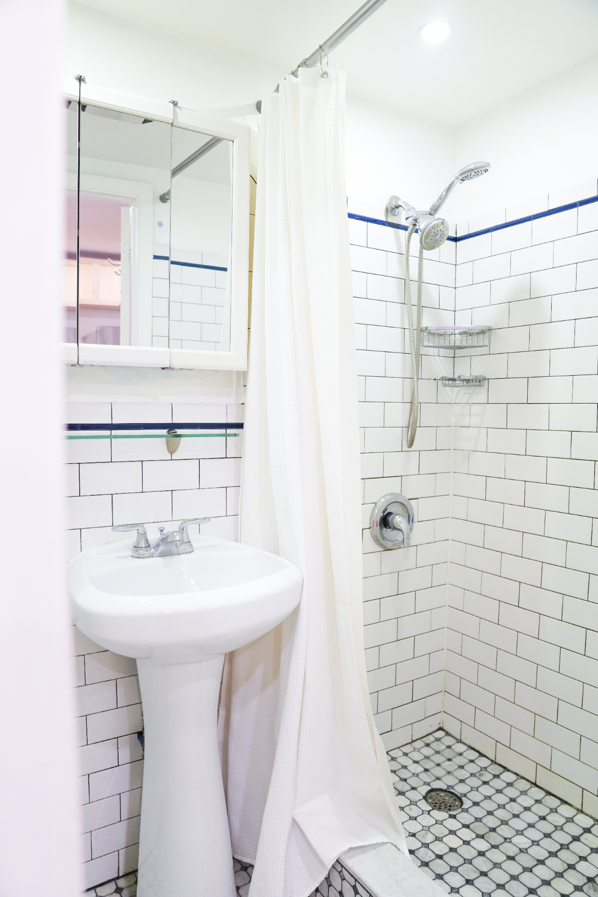 Spacious Williamsburg Haven - Photo 7
