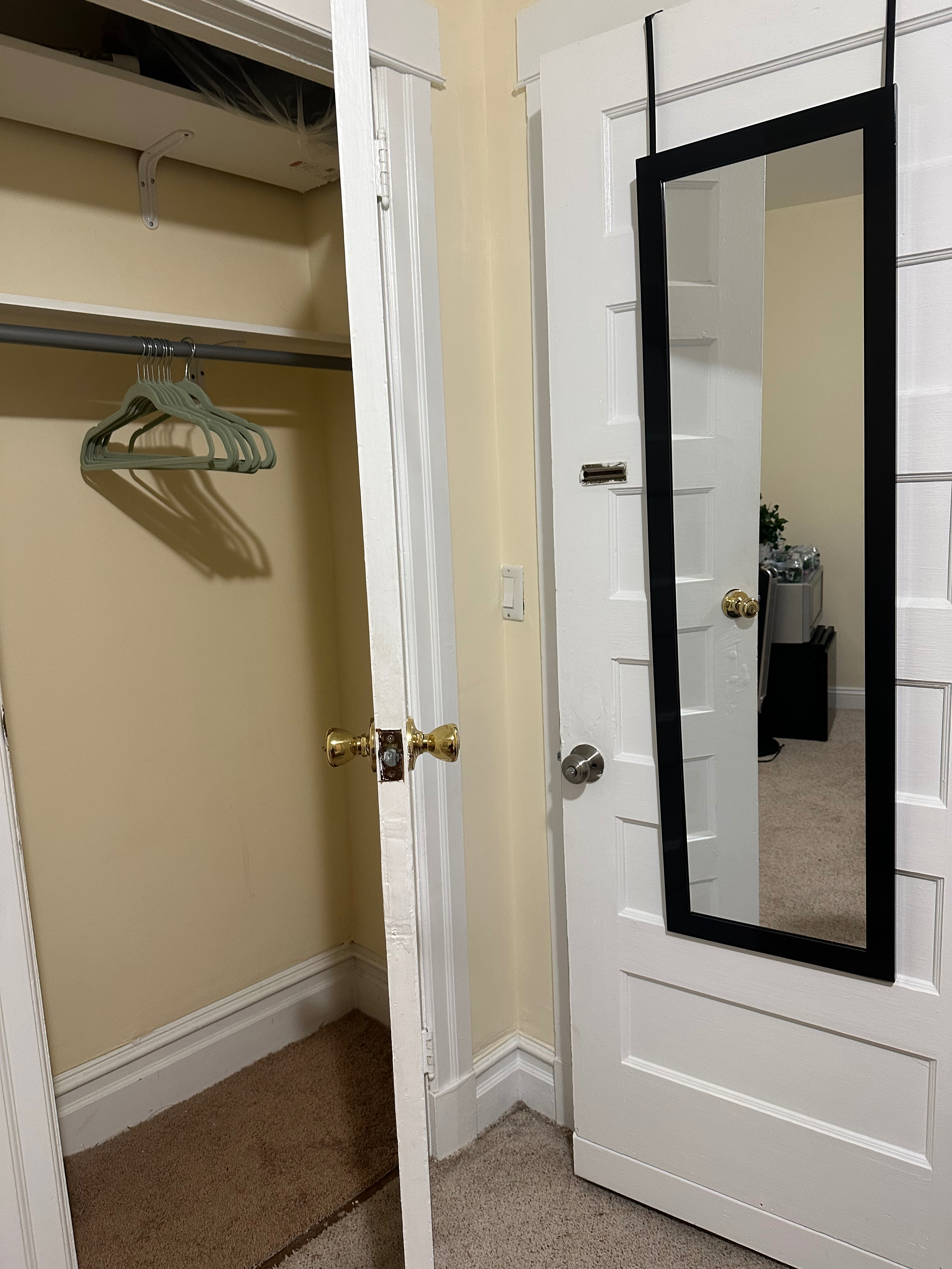 Safe Yonkers One Bedroom Apartment - Prime Location, Friendly Neighborhood, and Impeccably Furnished - Photo 8