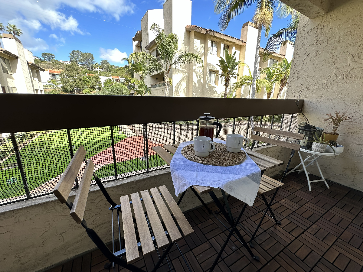 Fully furnished -1 bedroom with private garage - Photo 3