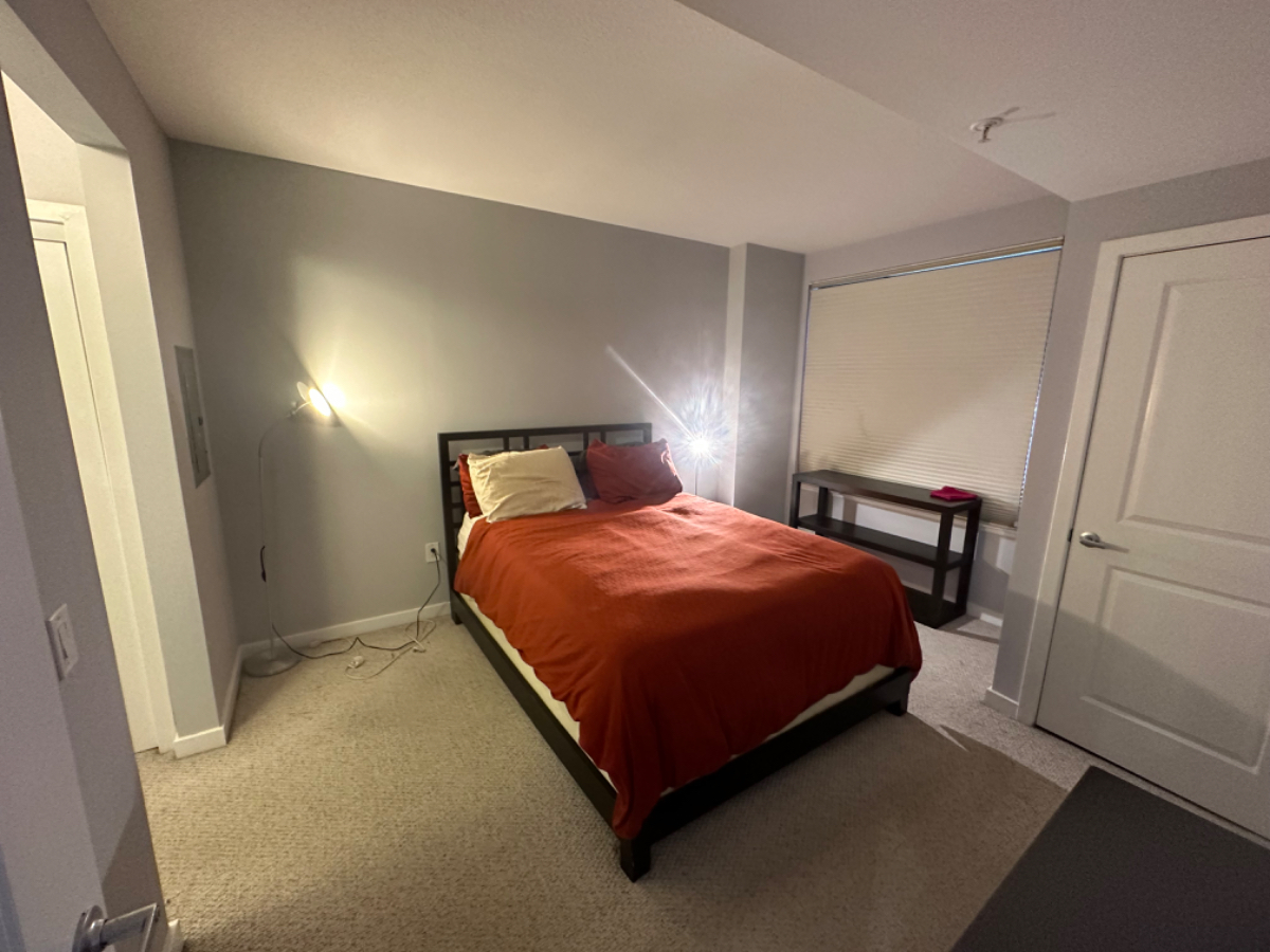 Stunning furnished 1BR with outdoor space - Photo 3