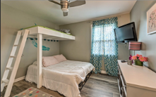 Spacious 3-Bedroom House with Pool And Hot Tub on 5 Acres - Your Perfect Home for Relaxation and Out - Photo 12