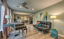 Spacious 3-Bedroom House with Pool And Hot Tub on 5 Acres - Your Perfect Home for Relaxation and Out - Photo 4