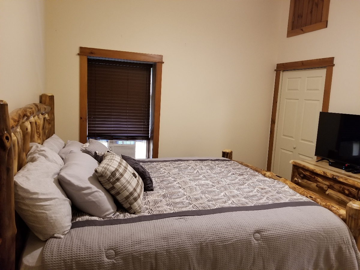 Chalet style home within walking distance of downtown Lake Placid. - Photo 11