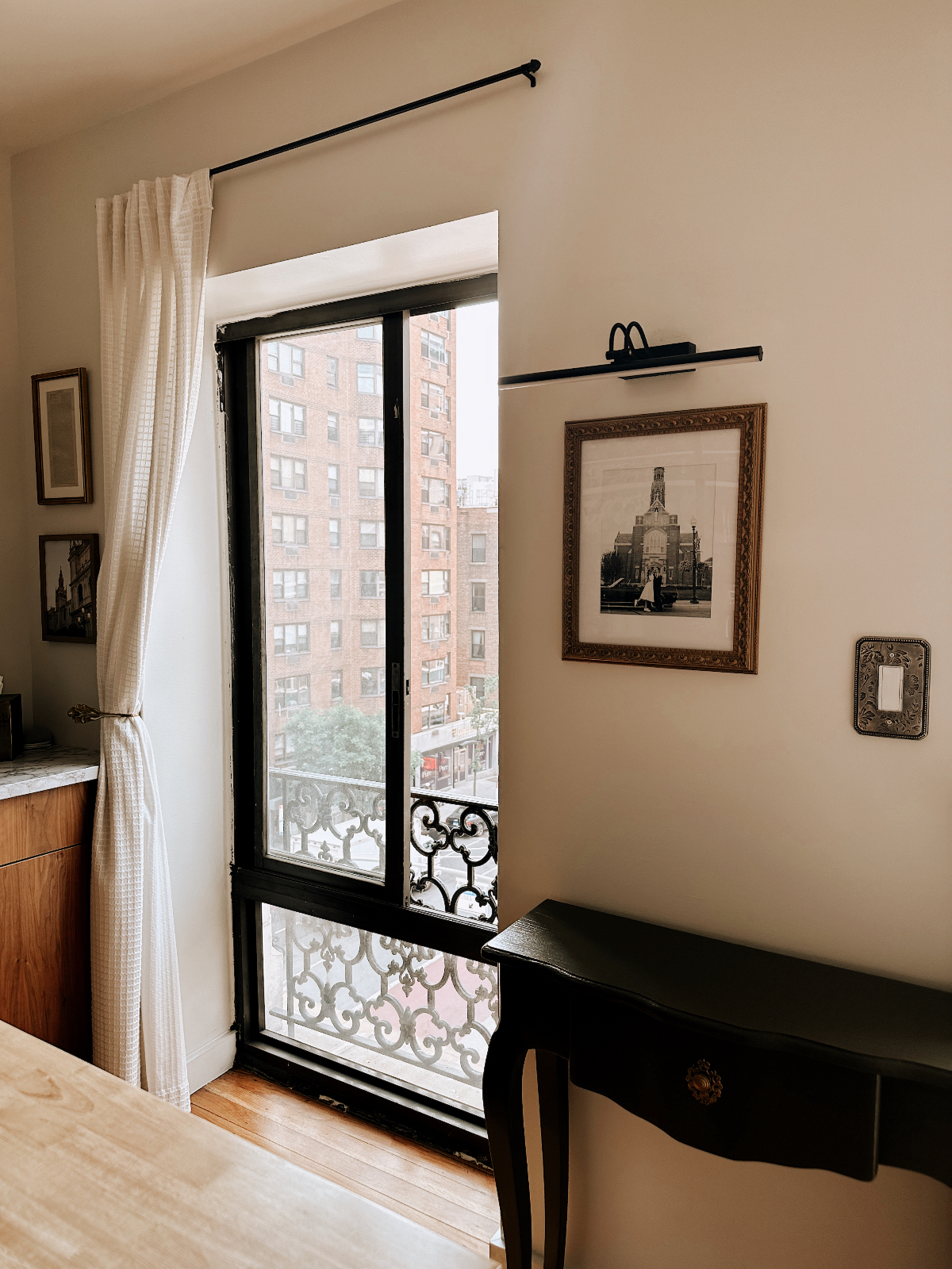 Sunny UES Studio | Utilities Included - Photo 3