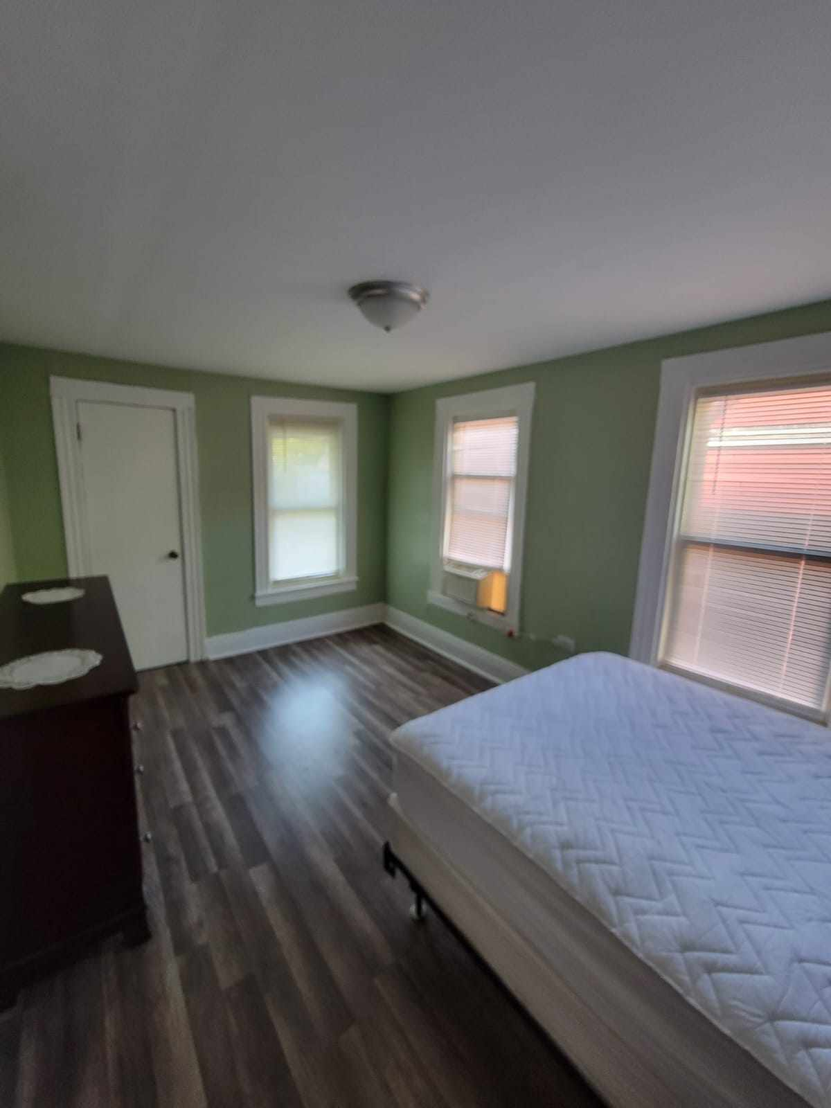 Home away from home - Photo 1