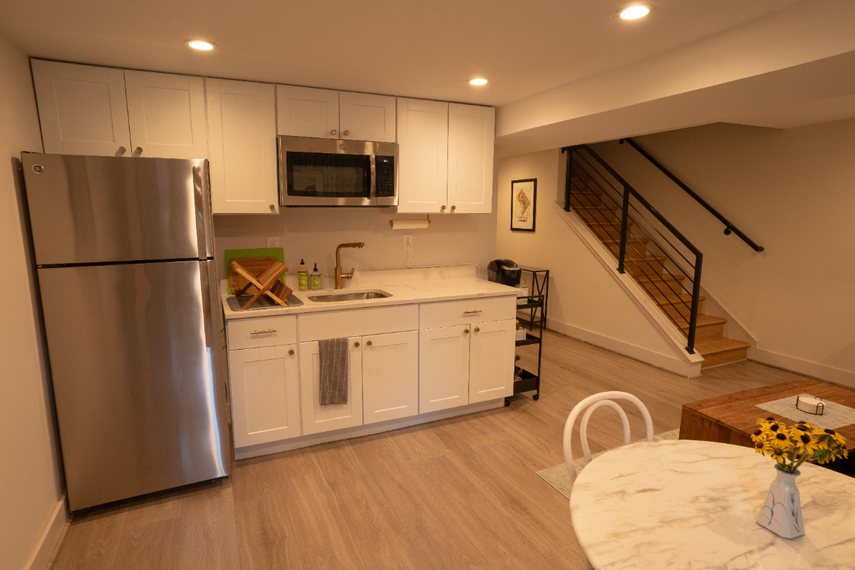 Charming 1-Bedroom Basement Apartment in 16th St Heights / Petworth - Photo 4