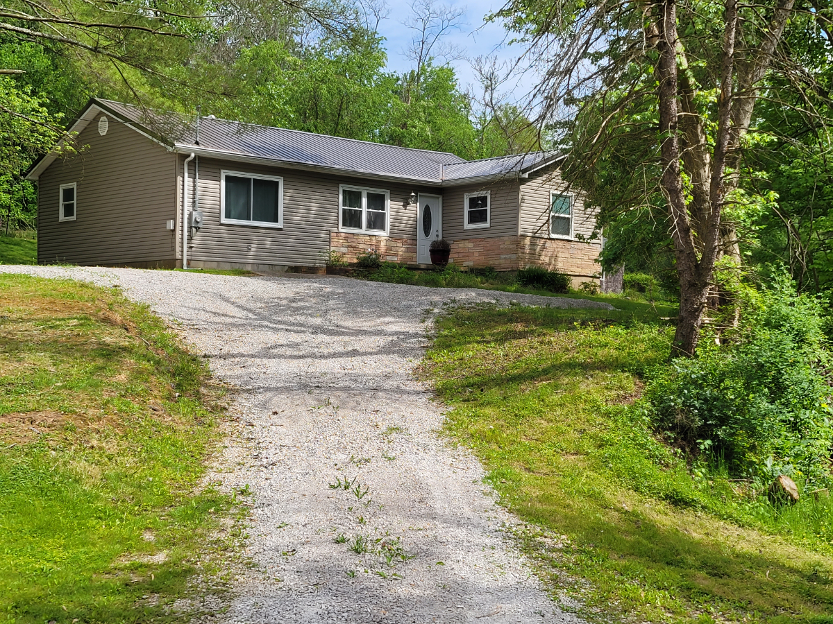 Quiet Completely Rennavated 2BDRM - Photo 1