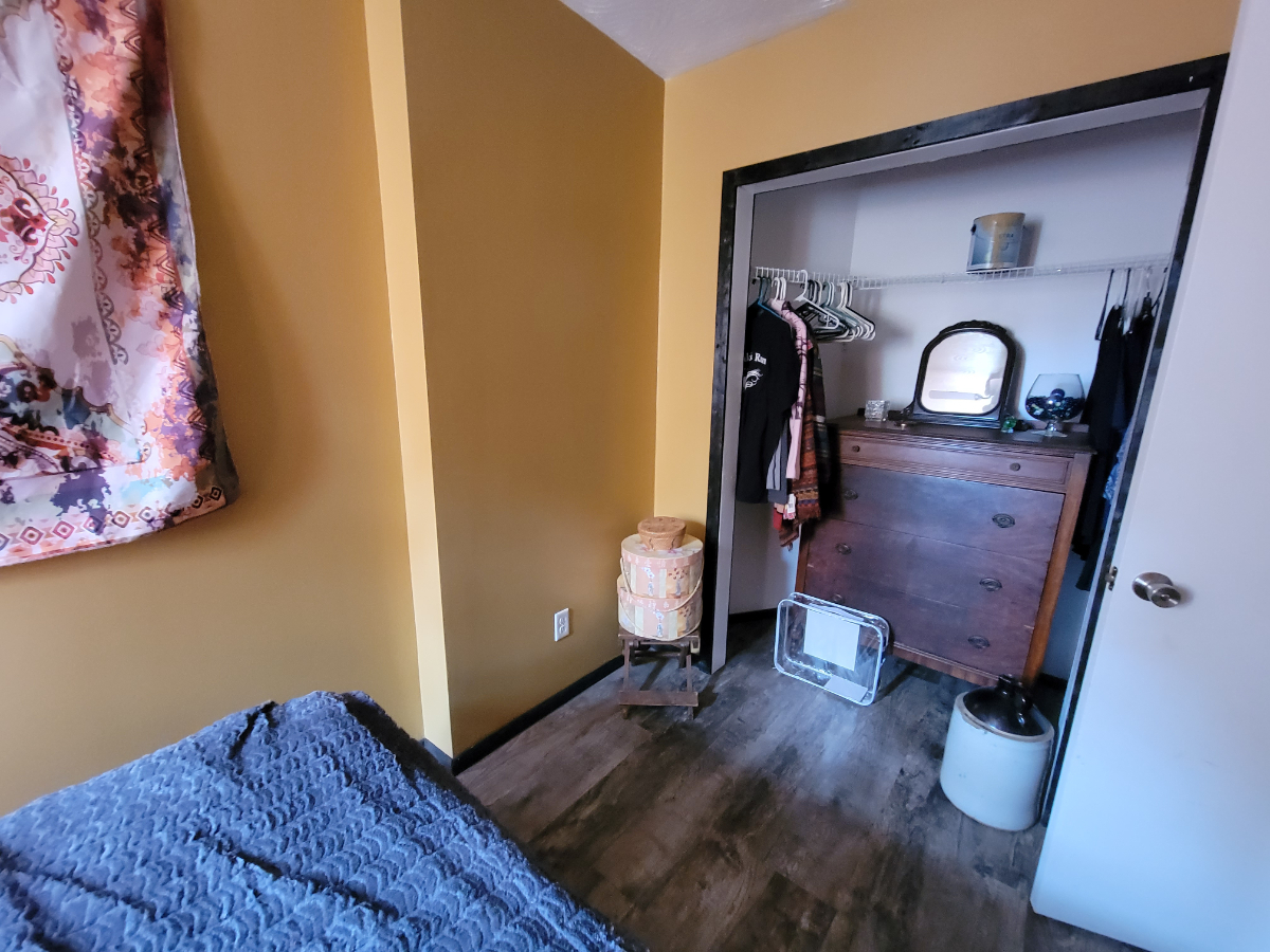 Quiet Completely Rennavated 2BDRM - Photo 9