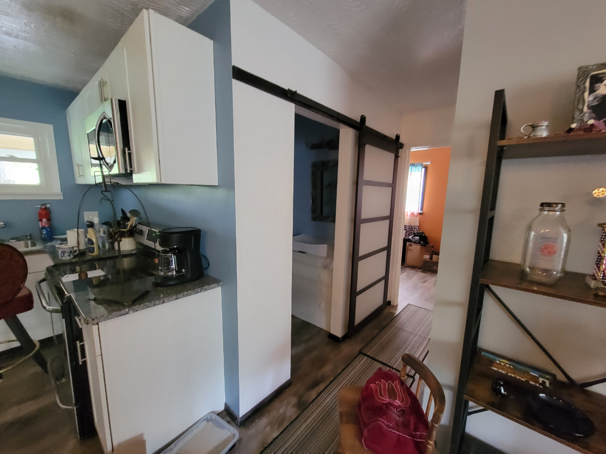 Quiet Completely Rennavated 2BDRM - Photo 10