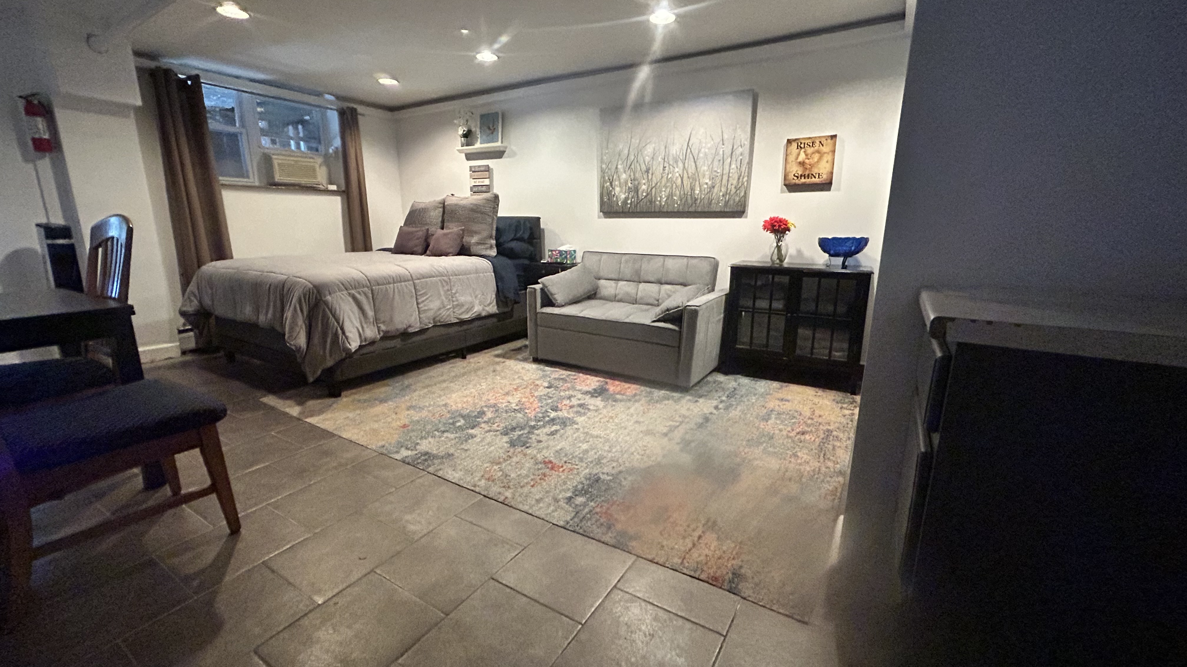 Quiet and Cozy - Photo 2