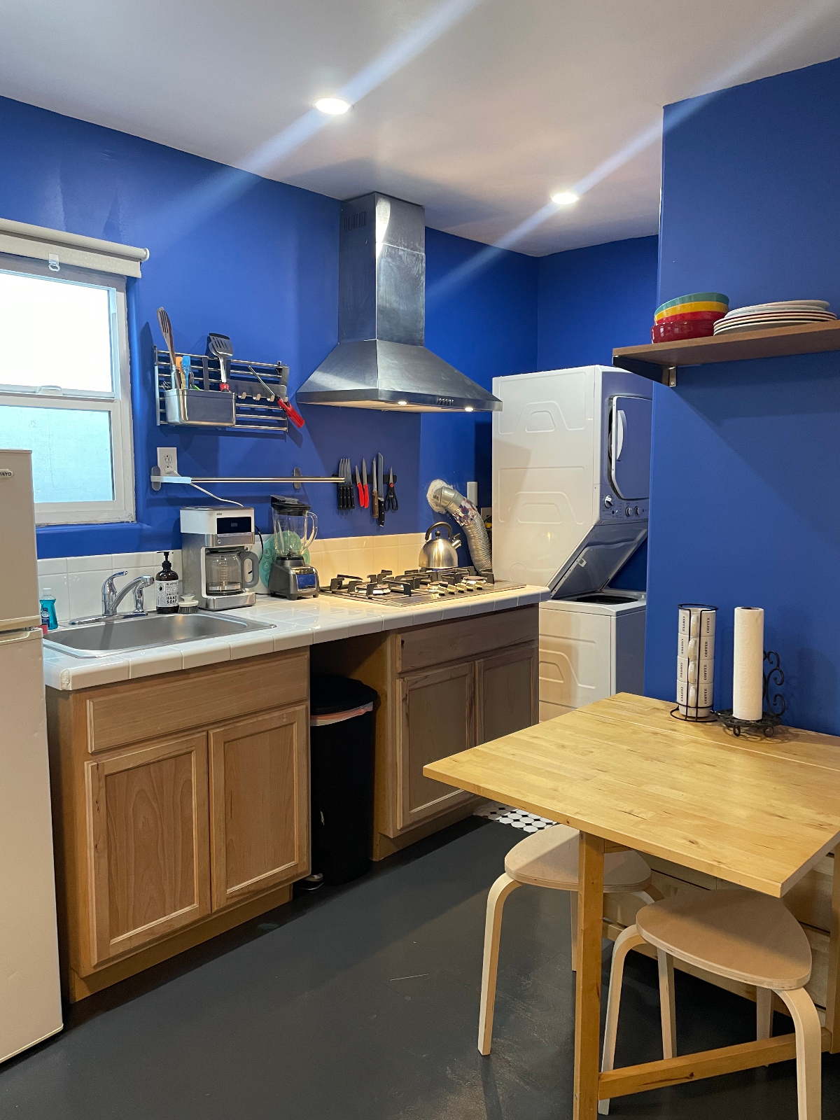 Utilities Included - Private Studio with Driveway Parking near DTLA & East LA Hospitals - Photo 5