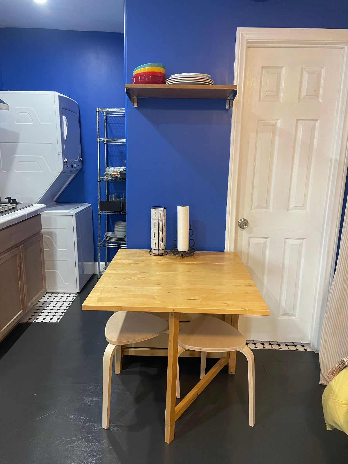 Utilities Included - Private Studio with Driveway Parking near DTLA & East LA Hospitals - Photo 4