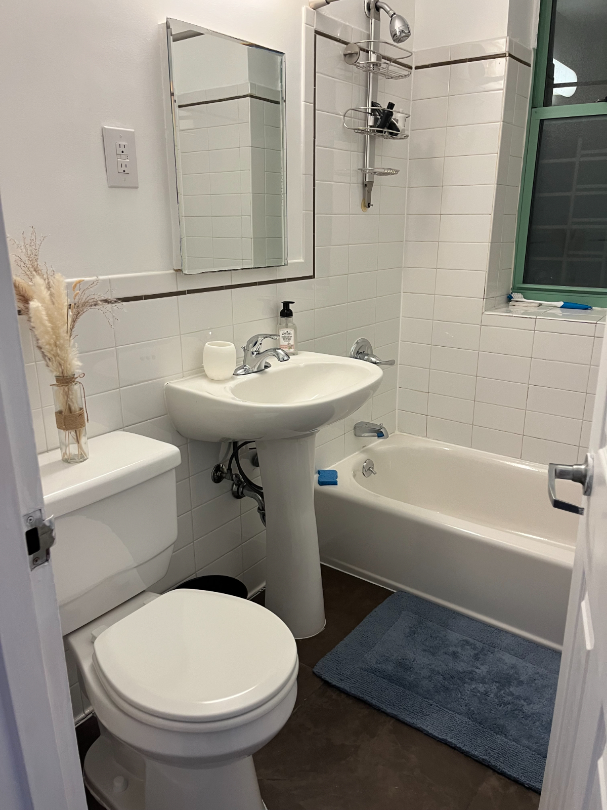 Peaceful and Clean Apartment in the Bronx - Photo 9