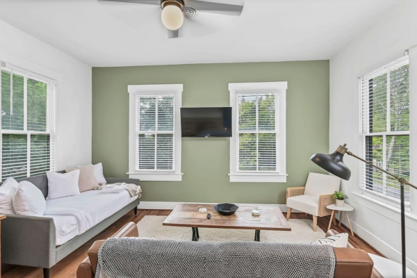 Cozy one bedroom unit minutes from Downtown - Photo 3