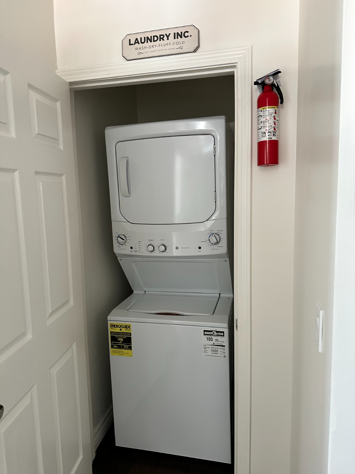 Newly remodeled Studio Apartment with W/D - Photo 3
