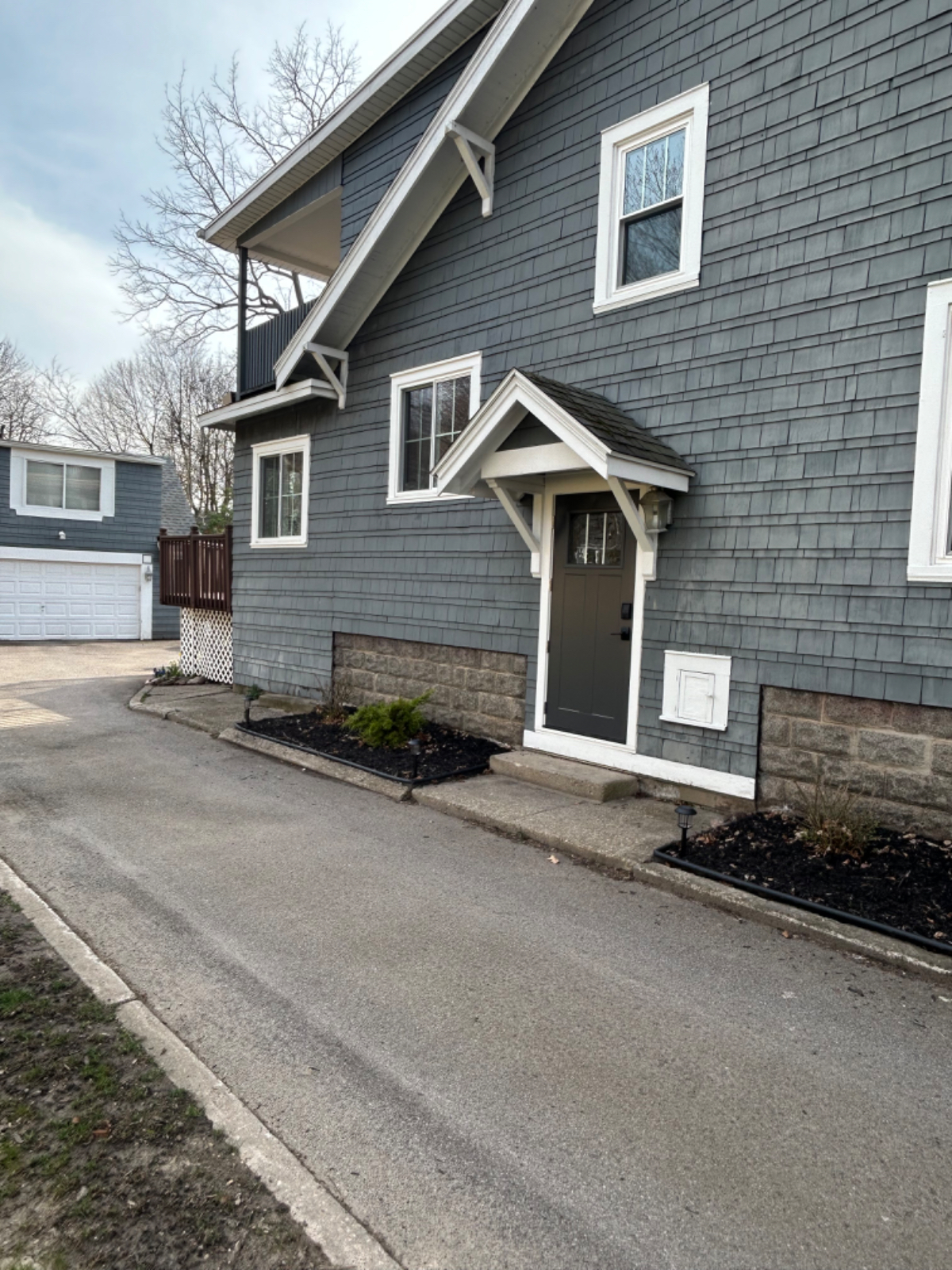 2 Bedroom Williamsville Apartment - Photo 2