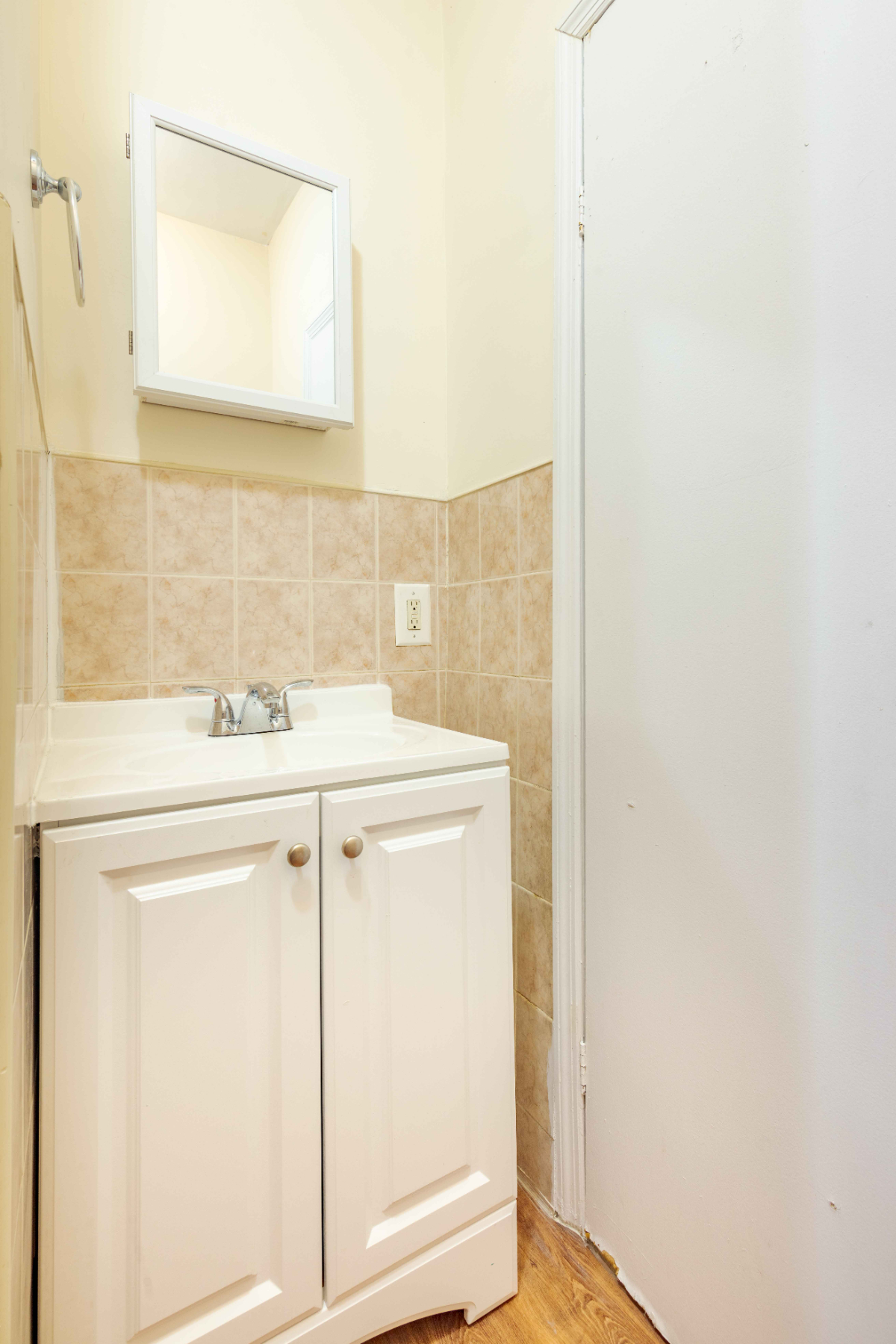 Cozy Retreat Just Minutes from Sterling St - Photo 10