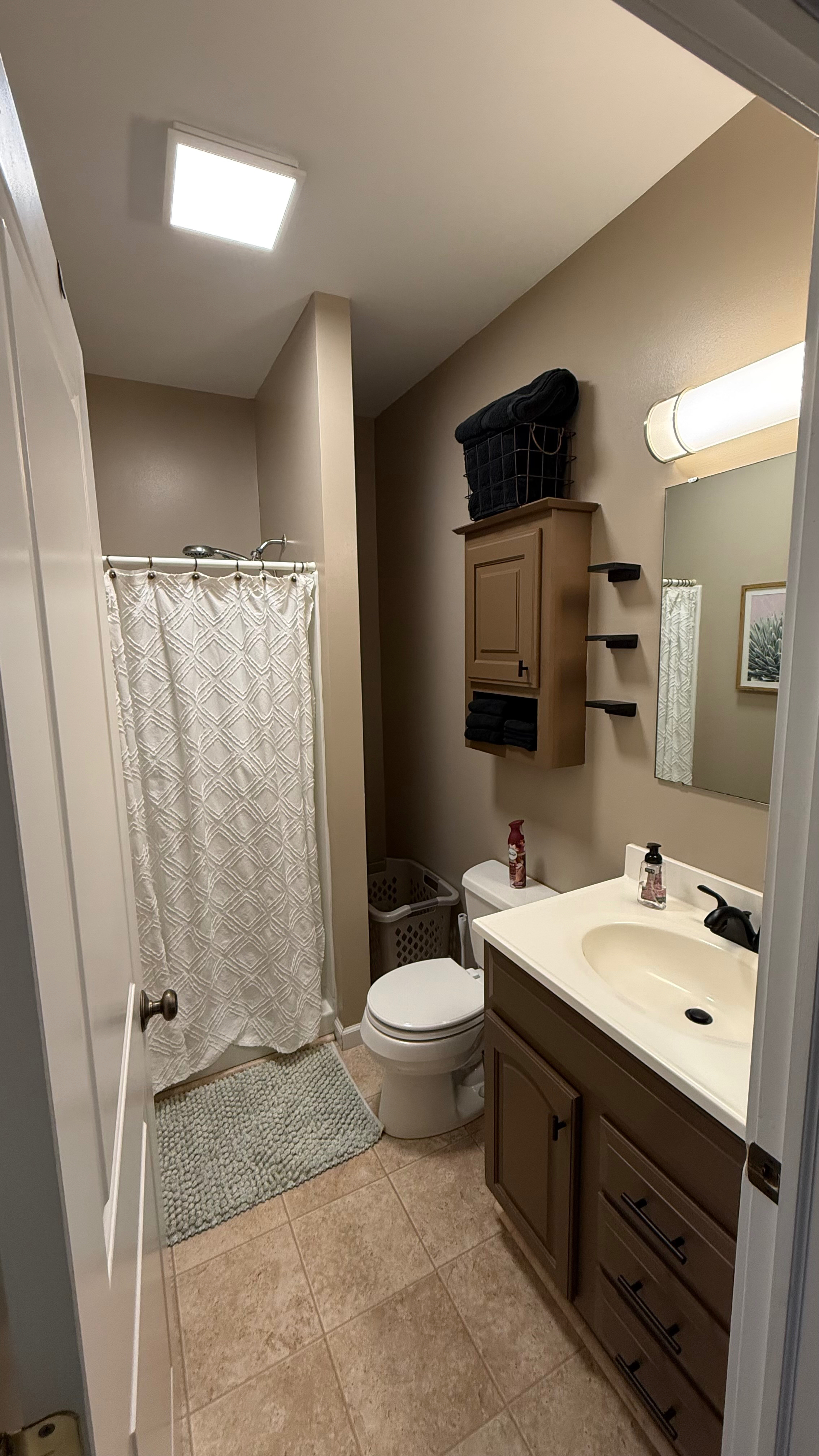 First floor 2-bedroom Apartment - Photo 8