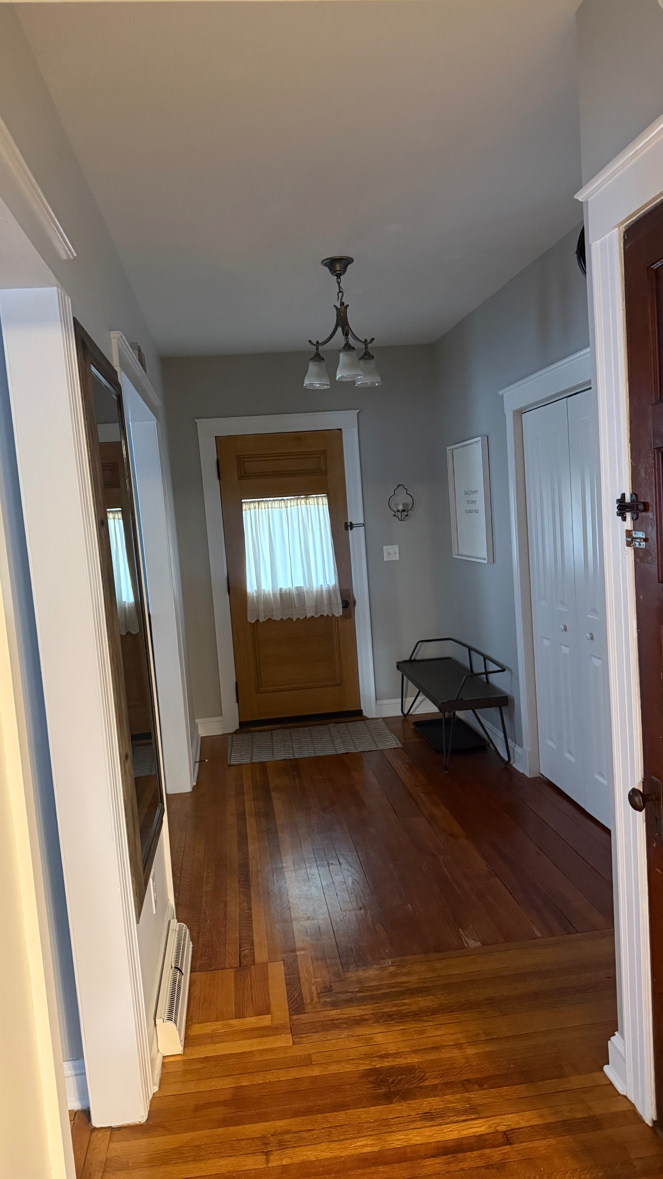 First floor 2-bedroom Apartment - Photo 9