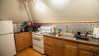 Maple Shade Apartment - Photo 11