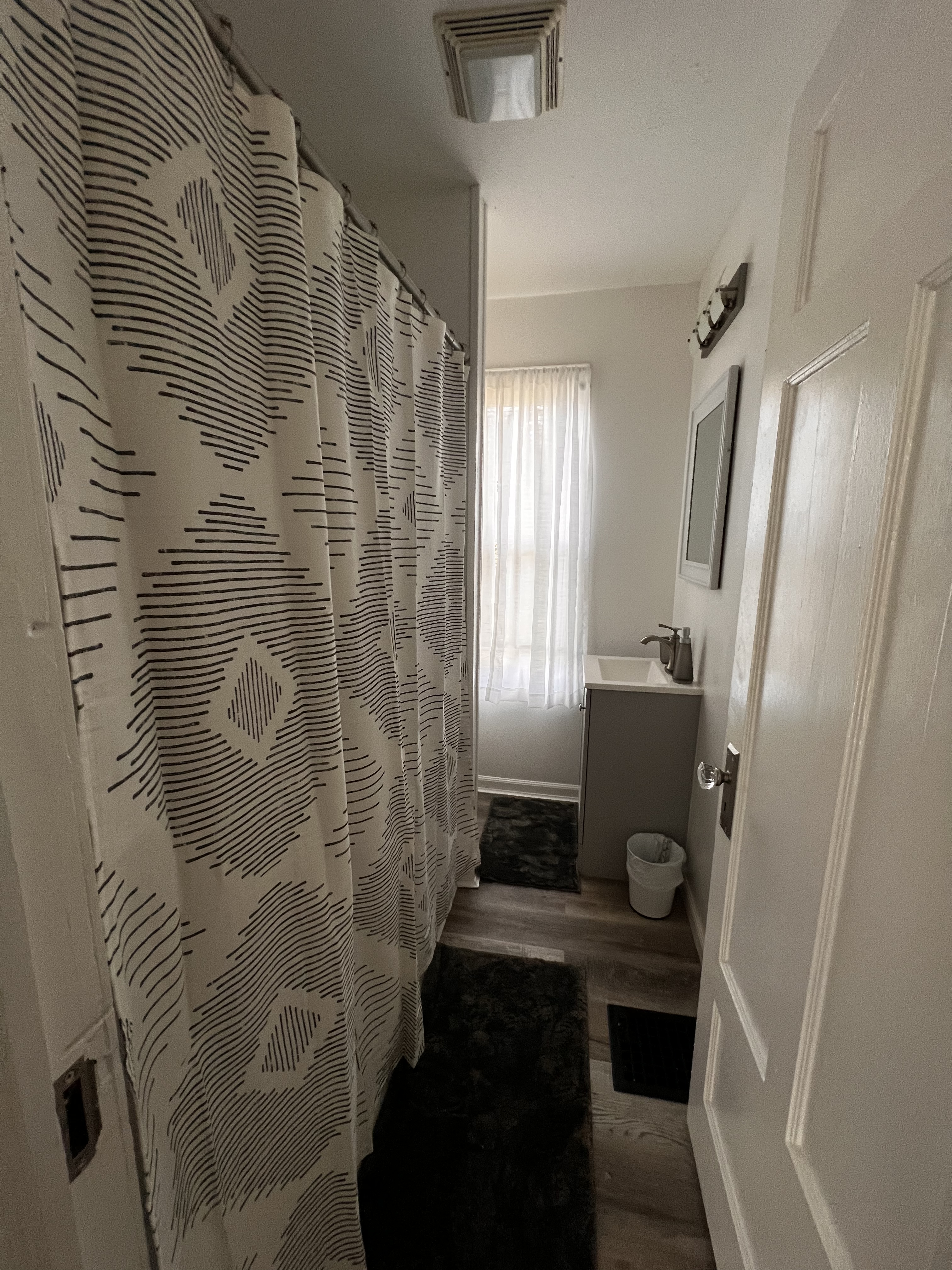 Home away from Home - Photo 4