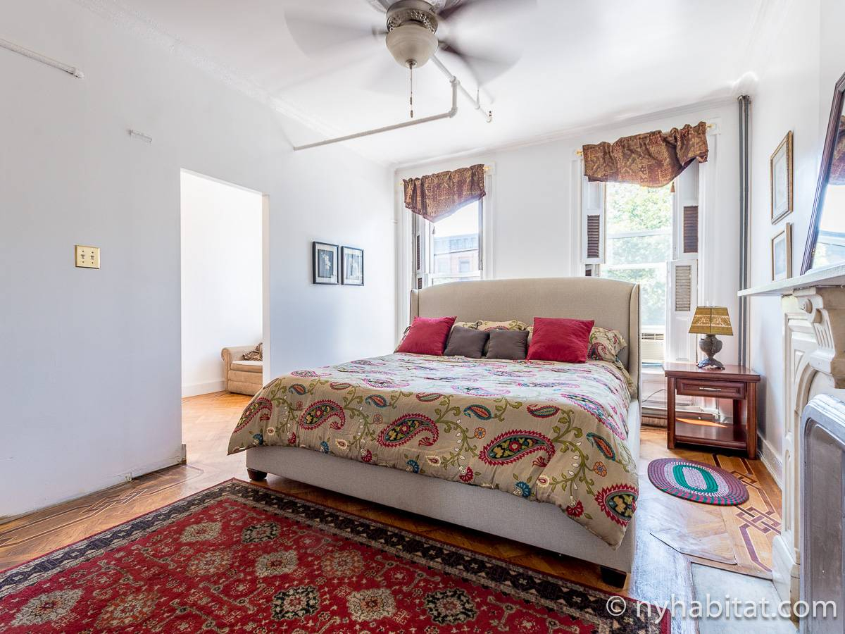Cozy 1 1/2 Bedroom Totally Private Exclusive... - Photo 10