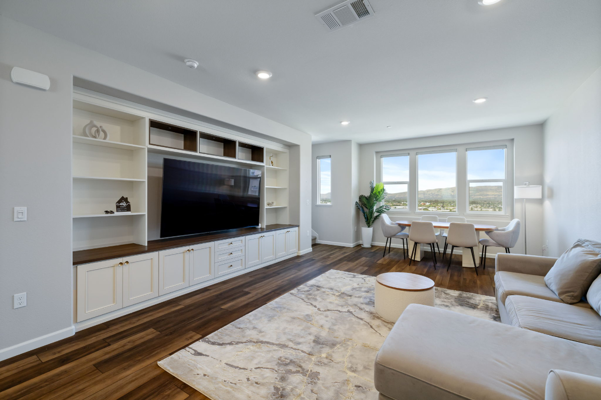 Zen Zone Zest Unwind and Relax Townhome with Stunning Views in Communications Hill, San Jose - Photo 3