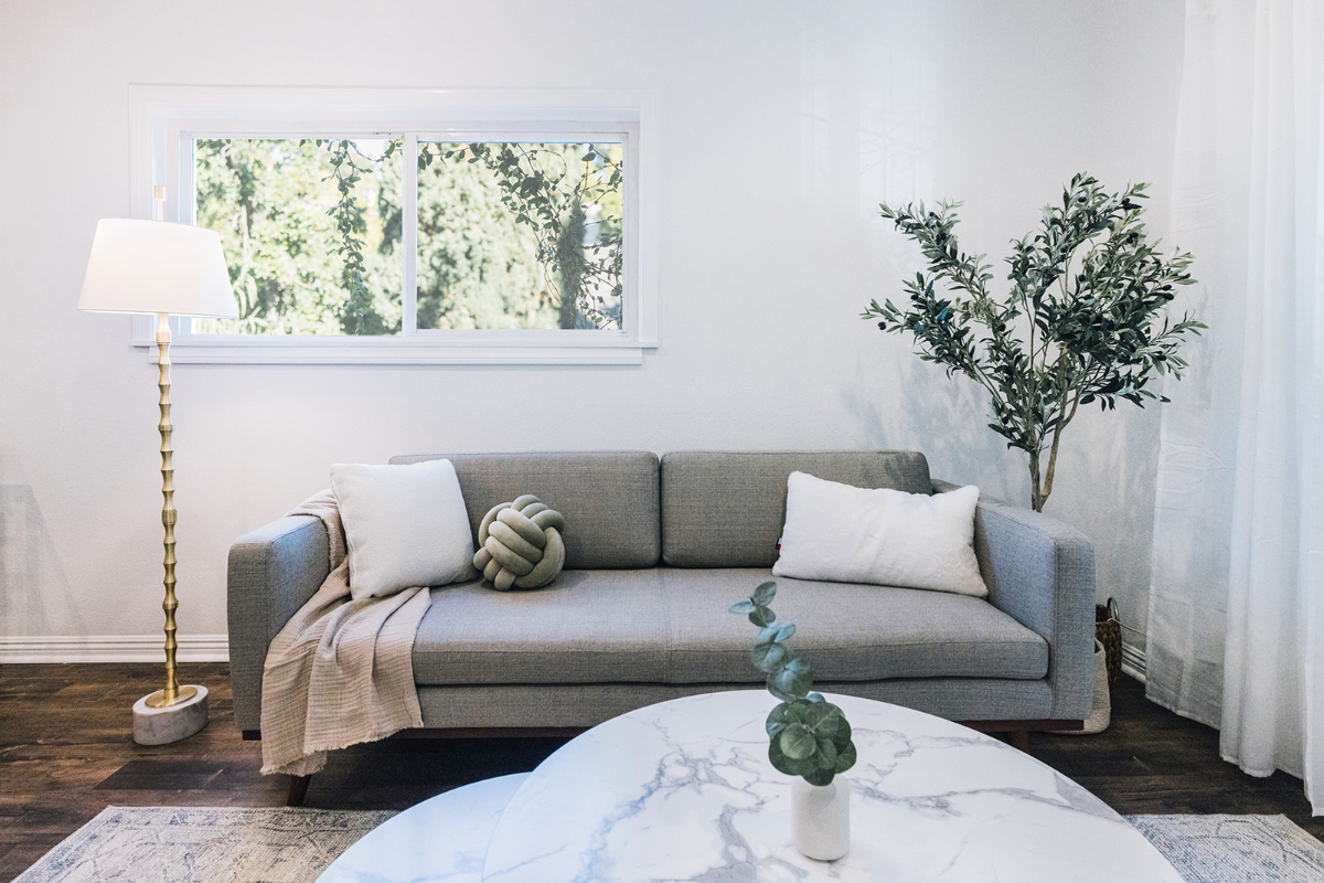 Chic 2BR Haven in Prime Silver Lake Location - Photo 5