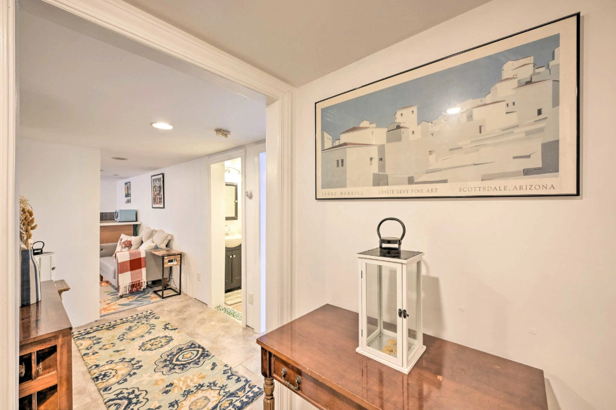 Experience Cozy Luxury in Island Park - Your Perfect One bedroom Apartment Retreat - Photo 2