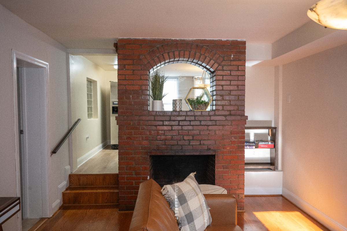 Cozy & spacious 2-br apt in quiet DC neighborhood - Photo 4
