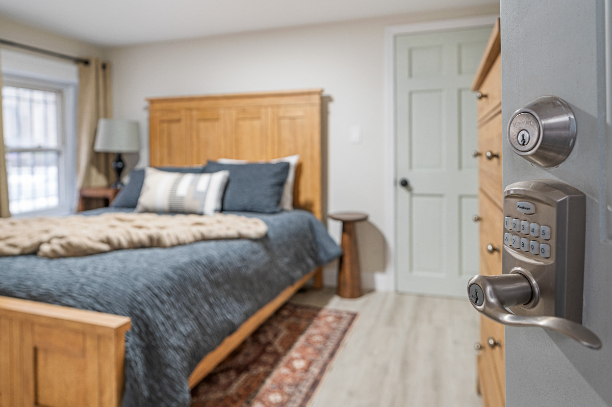 1 bedroom Apt w/ Parking in Center Square close to Albany Med and Washington Park - Photo 1