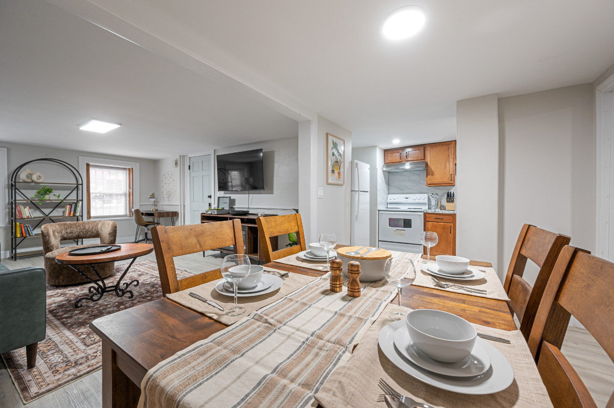 1 bedroom Apt w/ Parking  in Center Square close to Albany Med and Washington Park - Photo 9