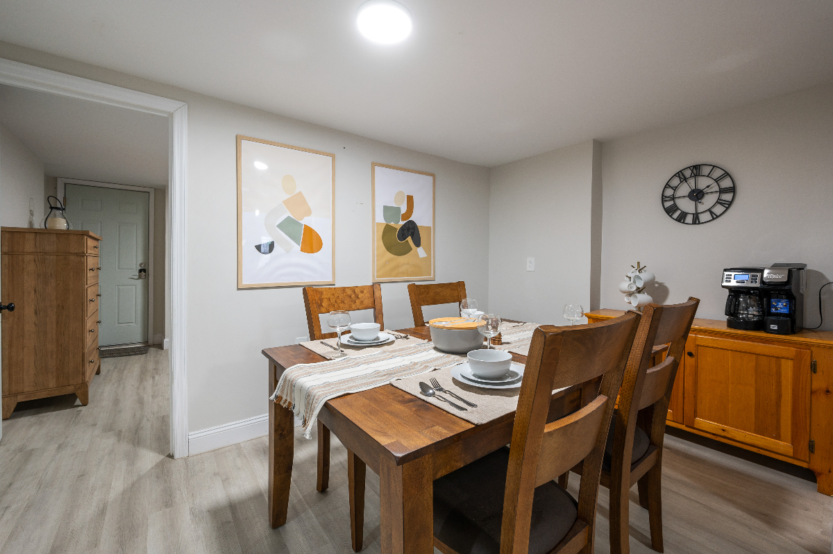 1 bedroom Apt w/ Parking  in Center Square close to Albany Med and Washington Park - Photo 6