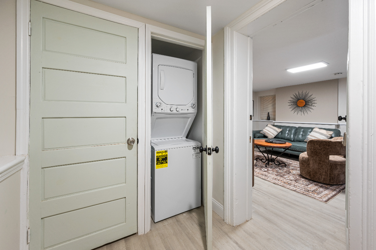 1 bedroom Apt w/ Parking in Center Square close to Albany Med and Washington Park - Photo 5
