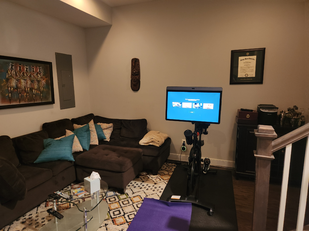 Comfortable Furnished Room with Private Bath in Woodridge, NE DC - Photo 5